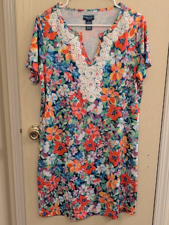 Caribbean Joe Dresses & Skirts - Caribbean Joe Floral Crochet-Trim Tunic Dress – Size M | Coral Blue Green | EUC